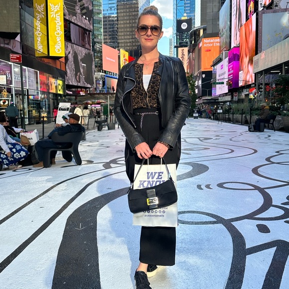 Meet your Posher, Taumi Rai - Picture 4 of 13